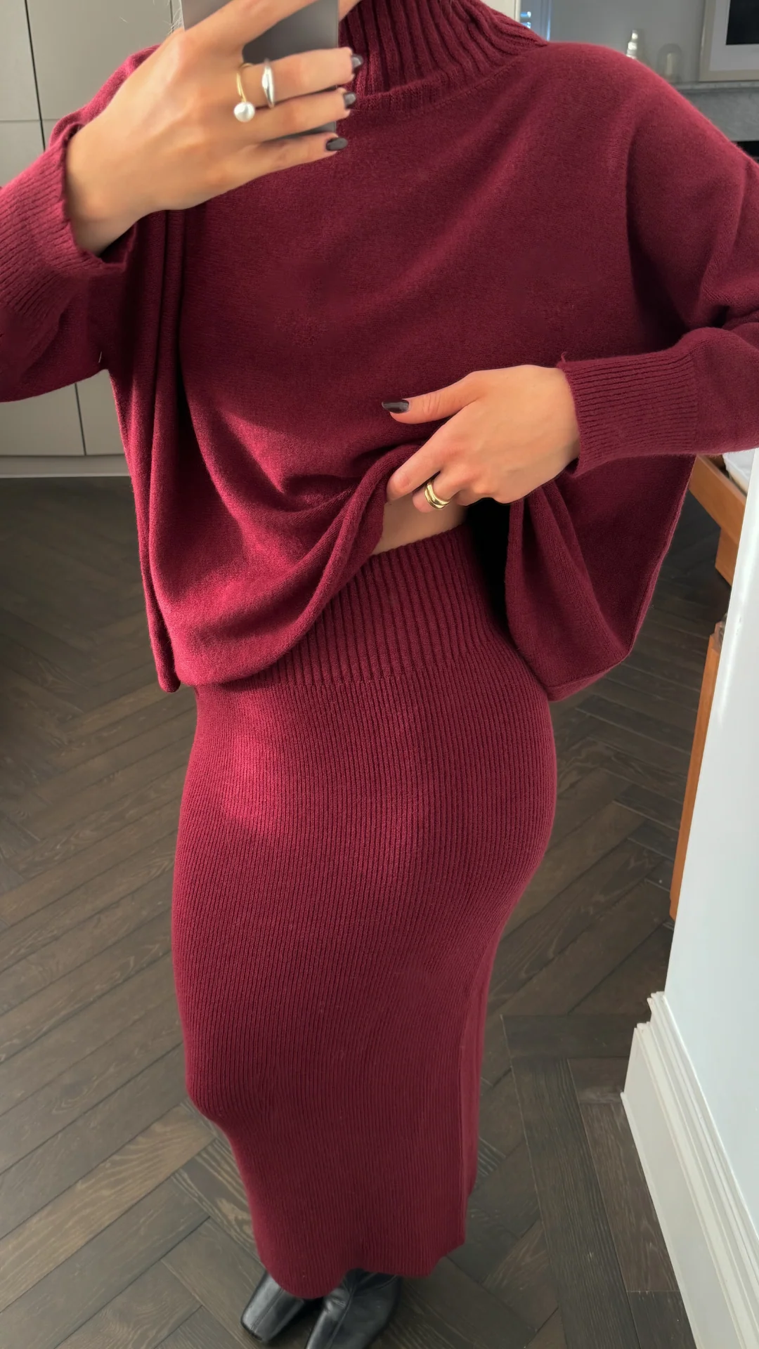Alma Pencil Skirt - Dark Cherry - Image 11