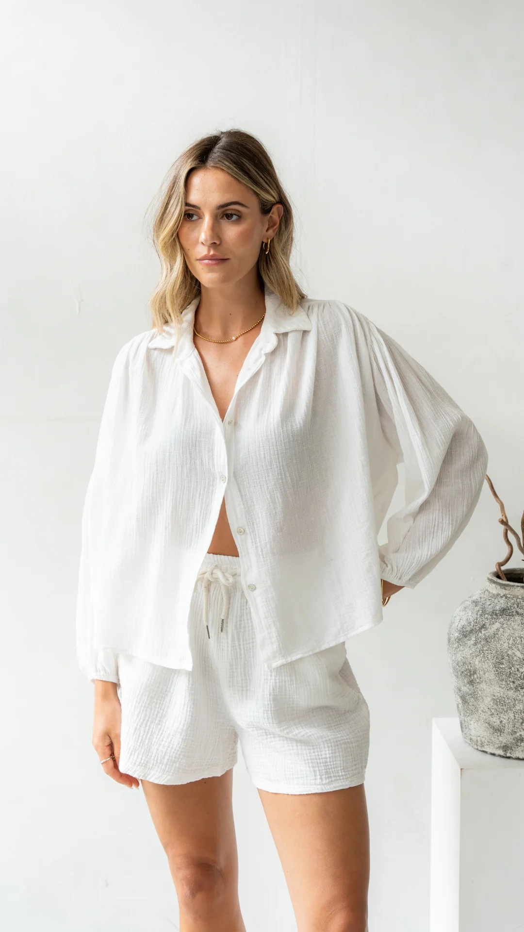 Anais Shorts - White - Image 3