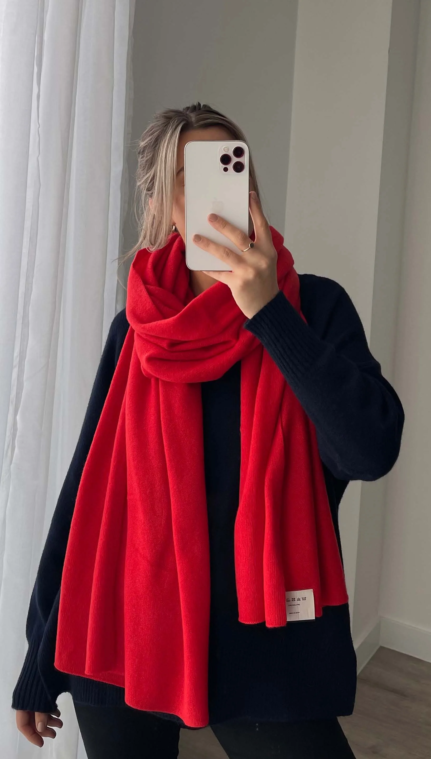 Cashmere Travel Wrap - Pomegranate - Image 7