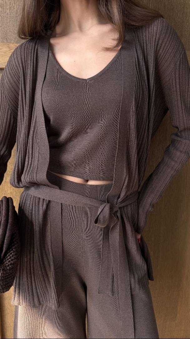 Faye Knit Bermuda - Mink - Image 15