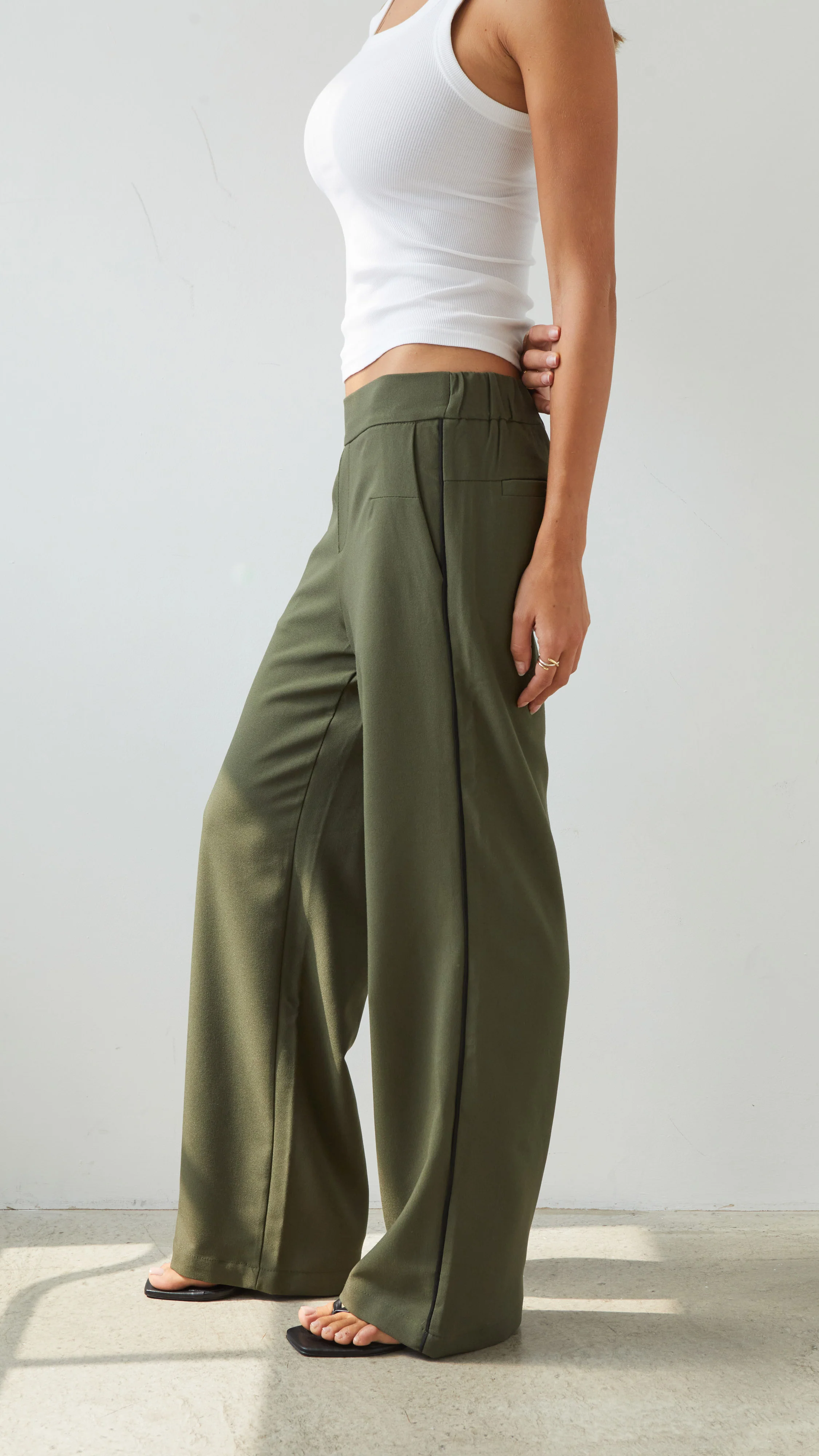 Kim Crepe Trousers - Khaki - Image 4