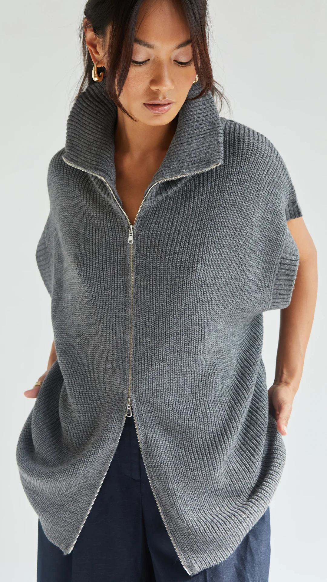 Millie Sleeveless Knit Cardigan - Grey - Image 4