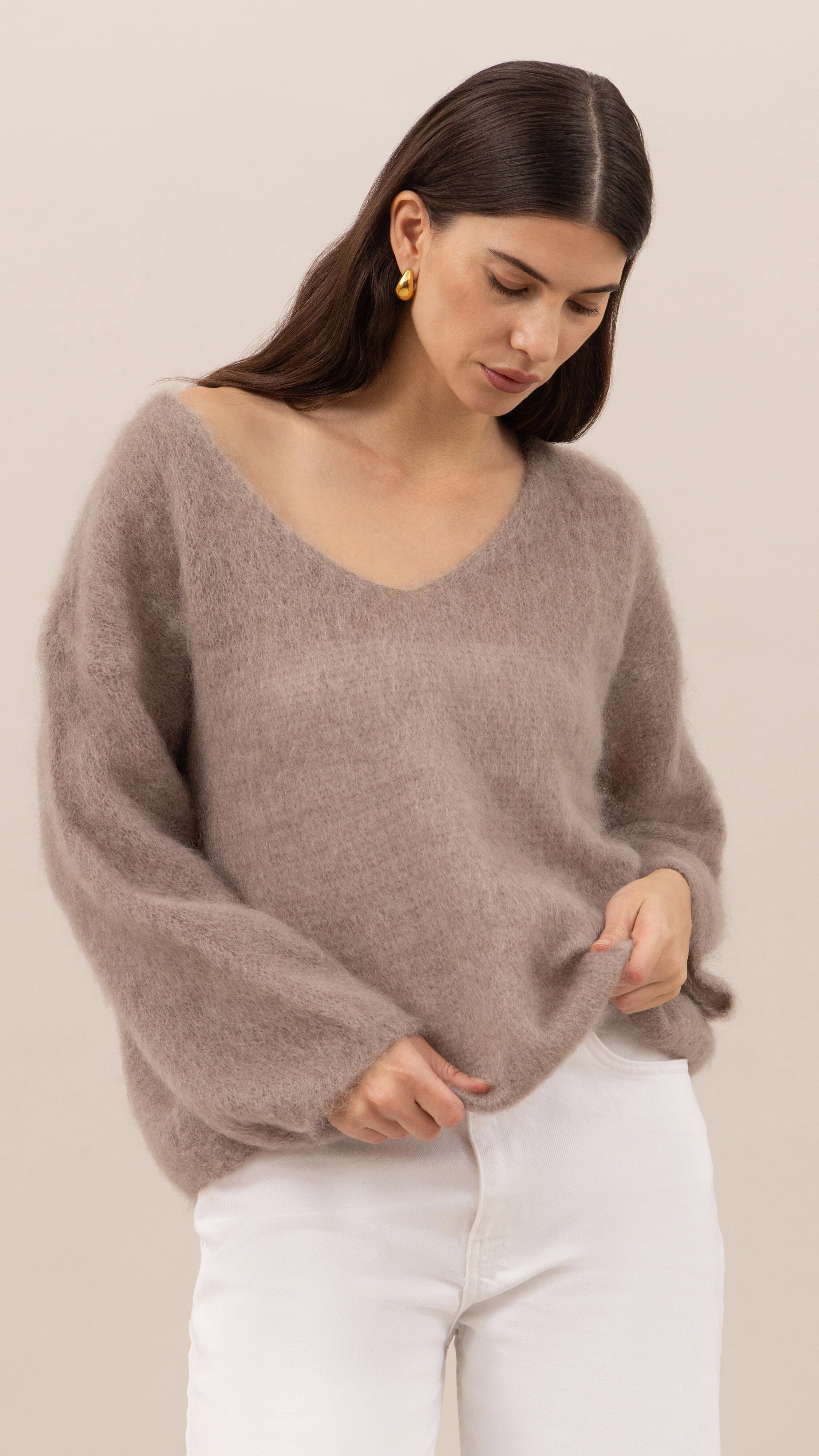 Tess Mohair V-Neck Sweater - Taupe - Image 4